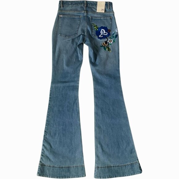 Alice + Olivia Ryley Floral Embroidered Bell Jeans Vintage Wash - Picture 6 of 10